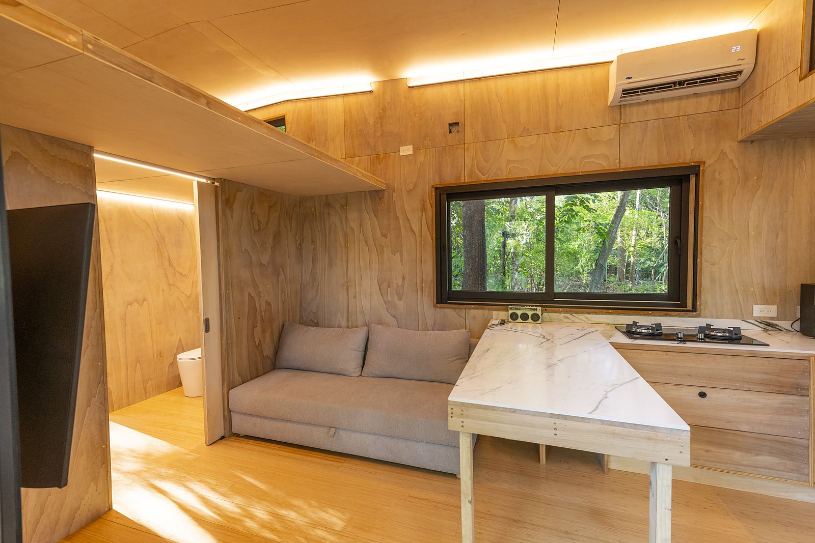 Aurora living area